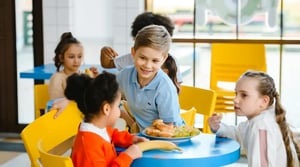 Buoni pasto scuola 2026: docenti e personale ATA in pausa pranzo